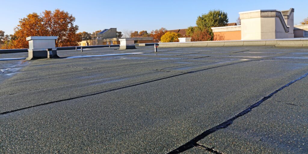 Plat-dak-reparatie-PN-Service-Maastricht